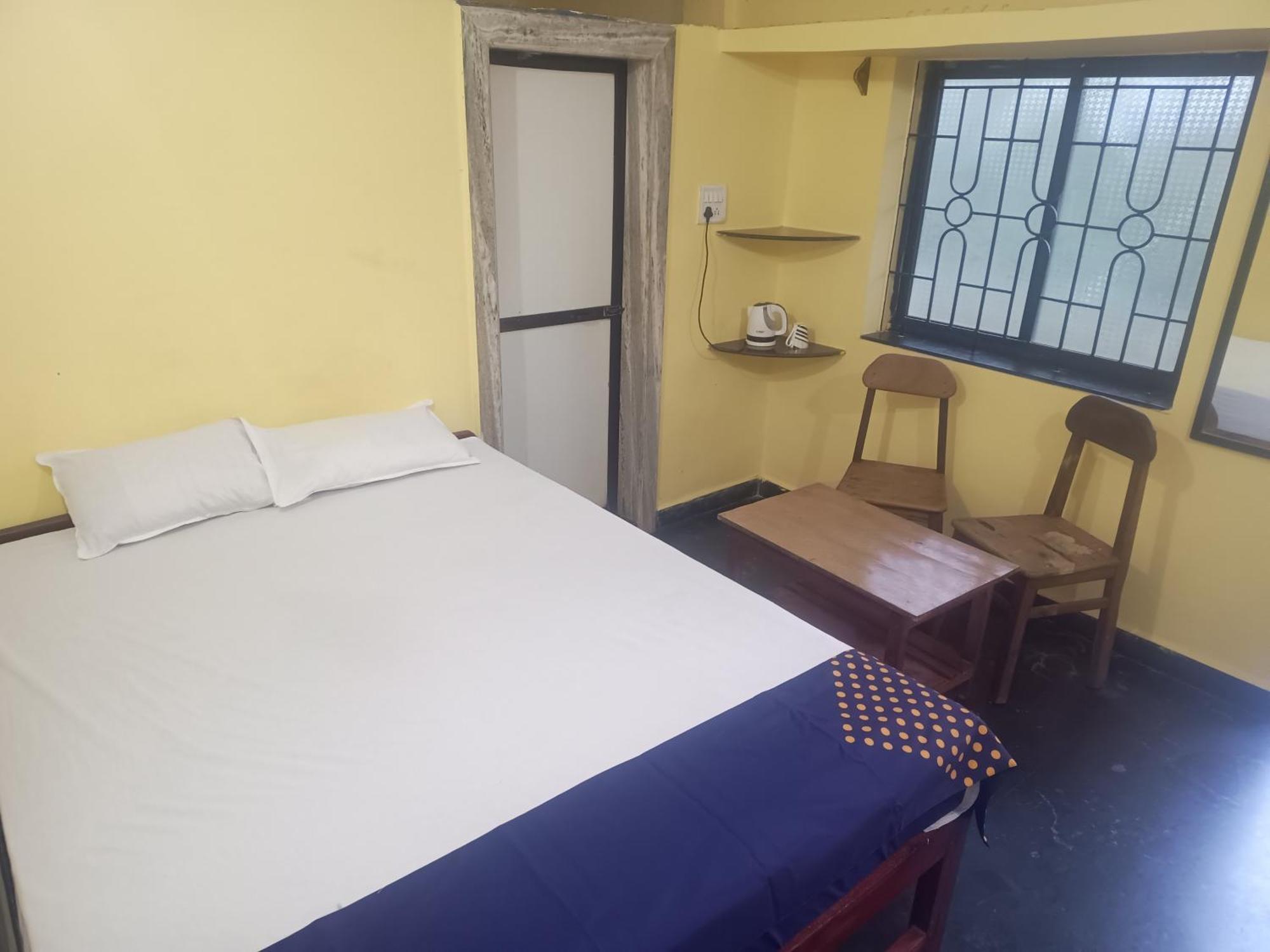 Radhabai Hotel Arambol Habitación foto